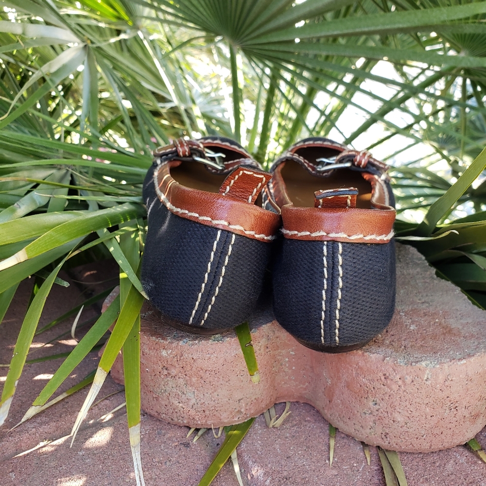 Chloe  canvas and leatehr buckle flat - Picture 8 of 11